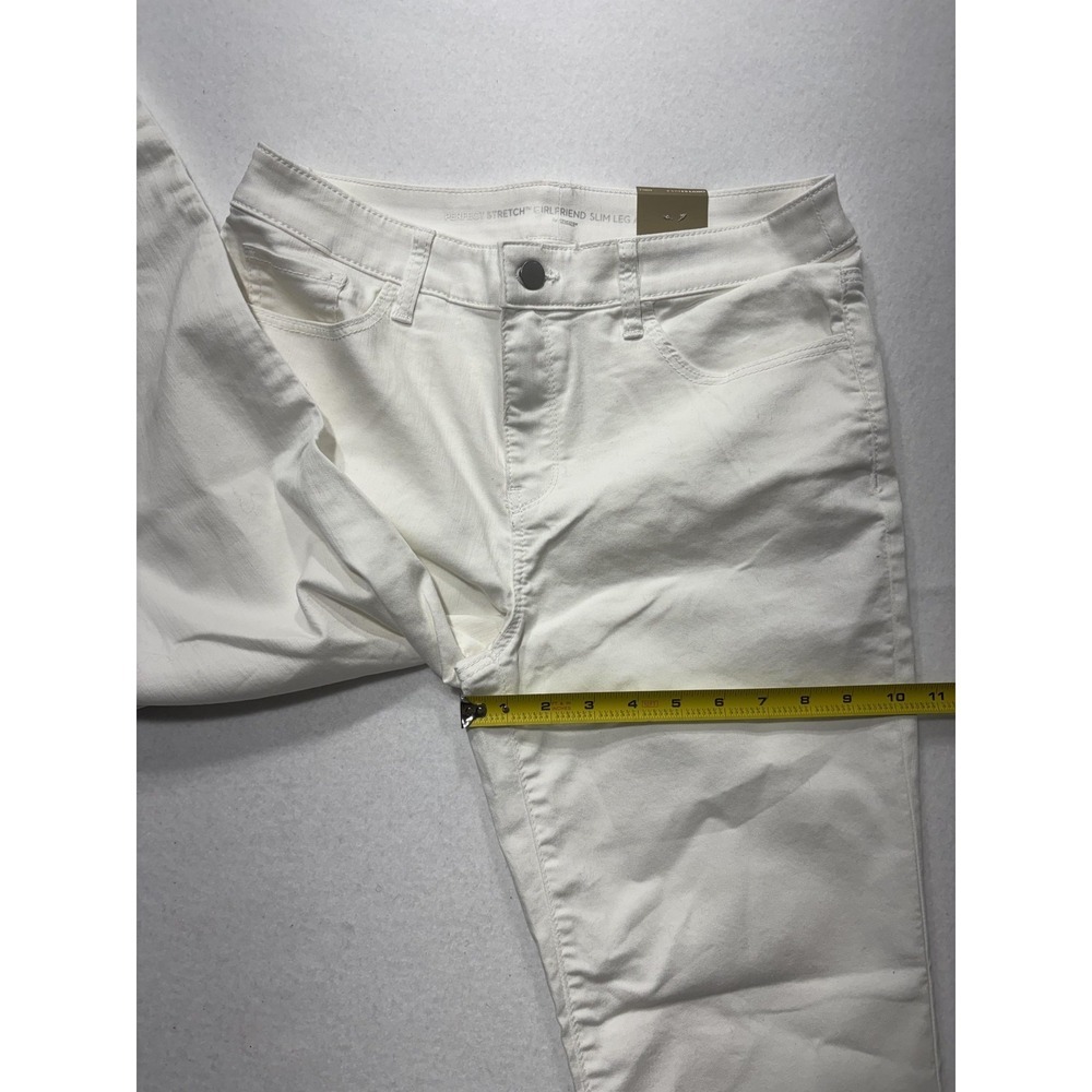 Chico's Womens 6 White Paisley Stretch Girlfriend Slim Ankle Jeans Raw Hem NEW - Picture 9 of 16